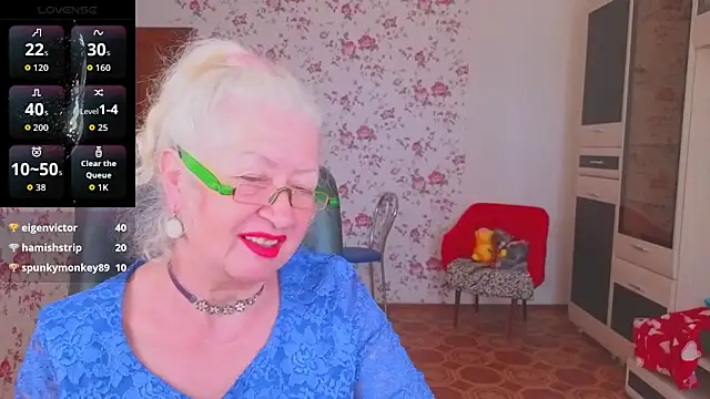 Maya_Mayflower's Live XXX Chat