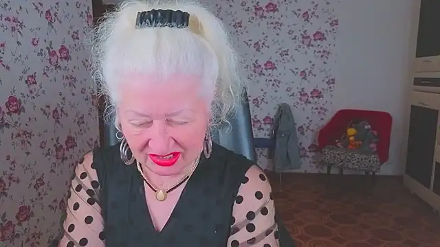 Maya_Mayflower's Live Sex Cam Show