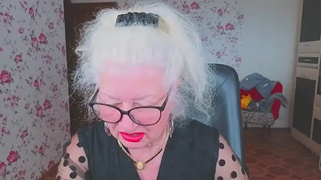 Maya_Mayflower's Live XXX Chat