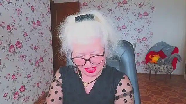 Maya_Mayflower's Live XXX Chat