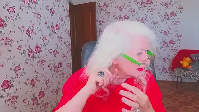 Maya_Mayflower: вебкам-шоу