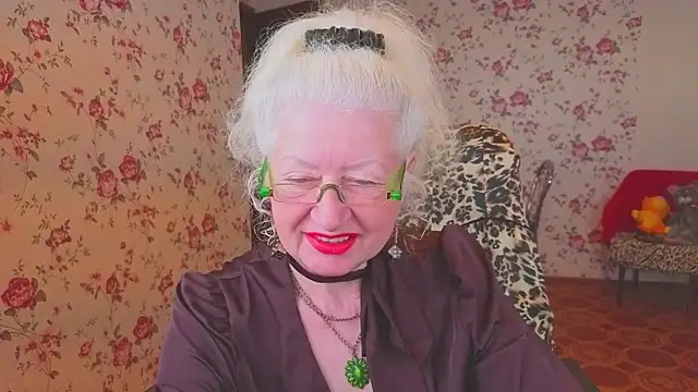 Maya_Mayflower Show Webcam