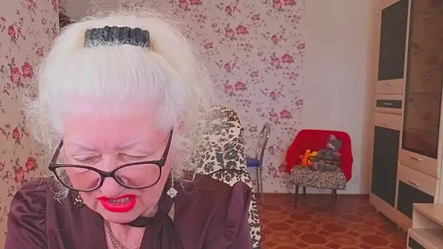 Maya_Mayflower live XXX chat