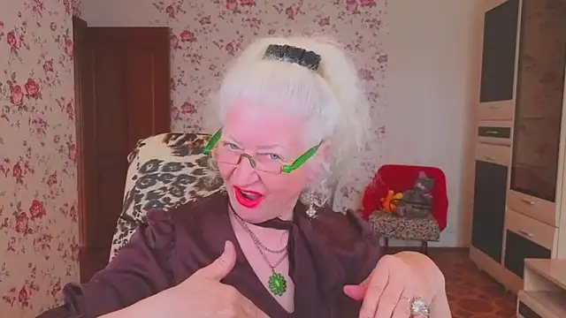 Maya_Mayflower's Live XXX Chat