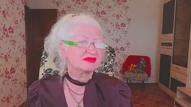 Chat +18 de Maya_Mayflower ao vivo