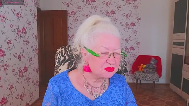 Maya_Mayflower: απευθείας συνομιλία ΧΧΧ