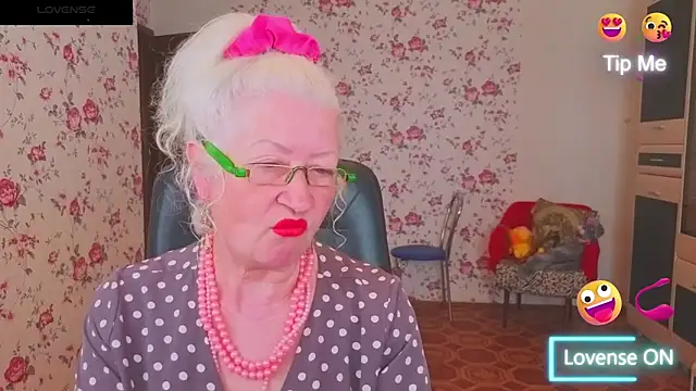 Maya_Mayflower webcam show