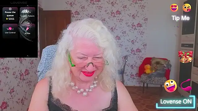 Maya_Mayflower Show Webcam