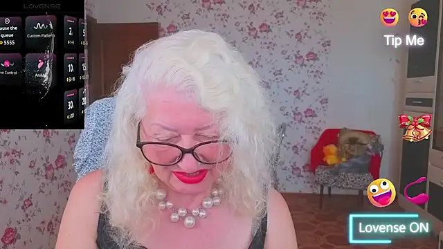 Maya_Mayflower's Webcam Show