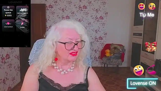 Maya_Mayflower live XXX chat