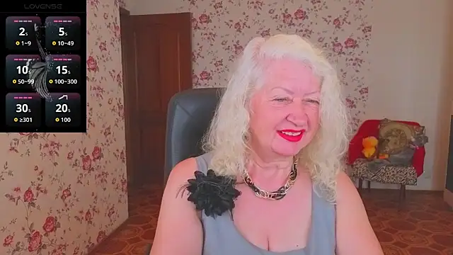 Maya_Mayflower's Live XXX Chat