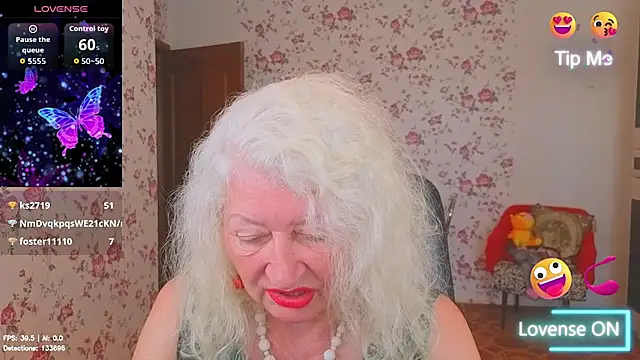 Chat +18 de Maya_Mayflower ao vivo