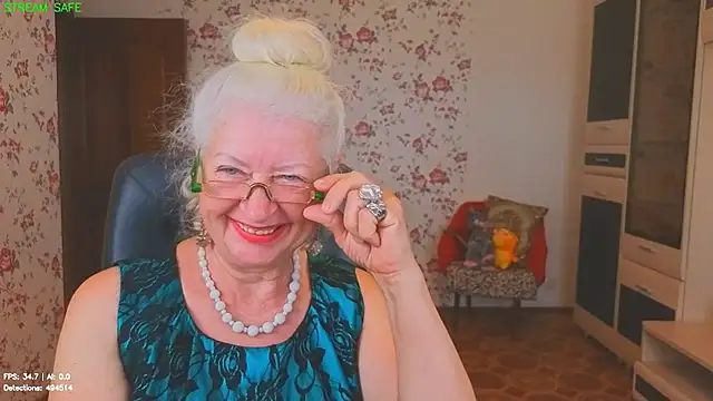 Maya_Mayflower Show Webcam