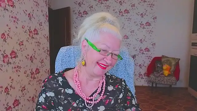 Maya_Mayflower's Live XXX Chat