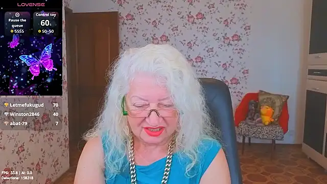 Maya_Mayflower's Live XXX Chat