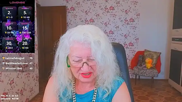 Maya_Mayflower's Live XXX Chat