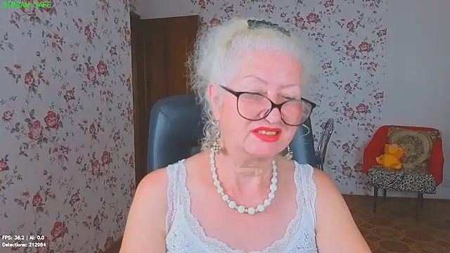 Maya_Mayflower's Webcam Show