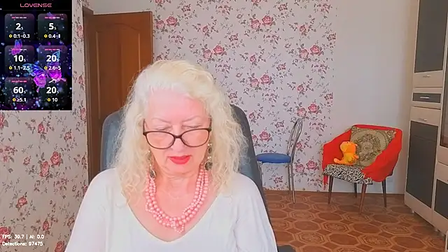 Chatroom XXX en direct de Maya_Mayflower
