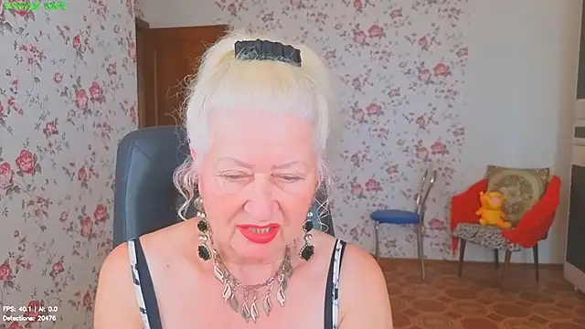 Pokój czatu na żywo – Maya_Mayflower