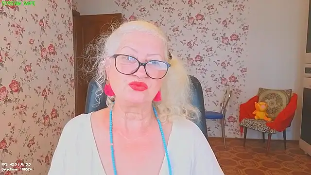 XXX chat uživo modela Maya_Mayflower