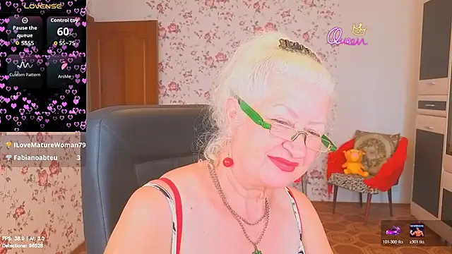 Maya_Mayflower Adlı Modelin Web Kamerası Şovu