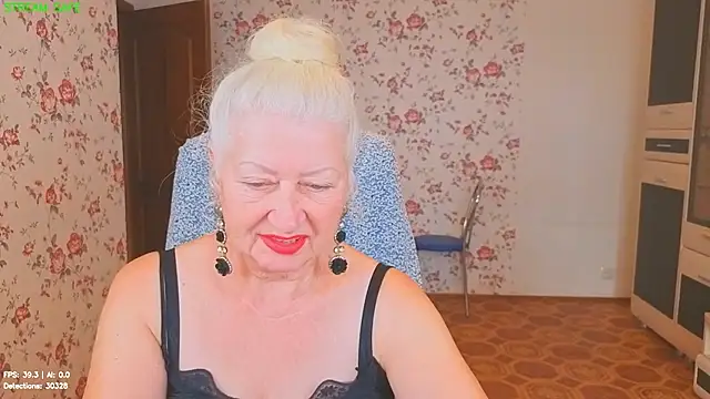 Maya_Mayflower Show in webcam
