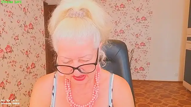 צ'אט XXX בשידור חי של Maya_Mayflower