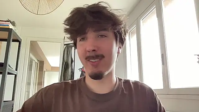 Pierroponeyのウェブカメラショー