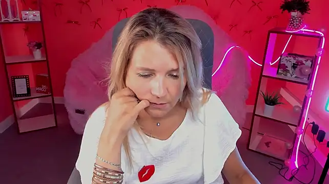 Živý XXX chat NicoleHitman