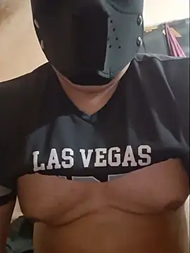 Johnny-0304 Show in webcam