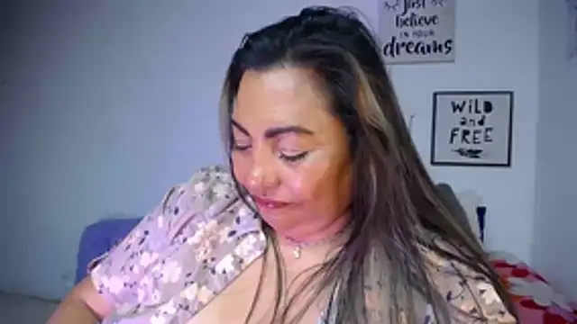 הופעת וובקאם של dihayara