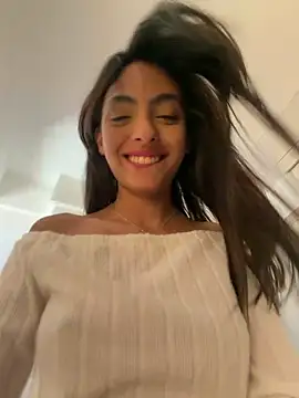 ZaraLuuv Live XXX-Chat
