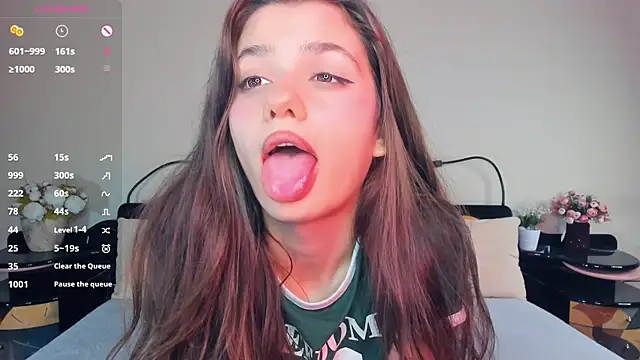 shape_of_you Show in webcam