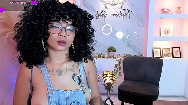 SarahLynn7のウェブカメラショー