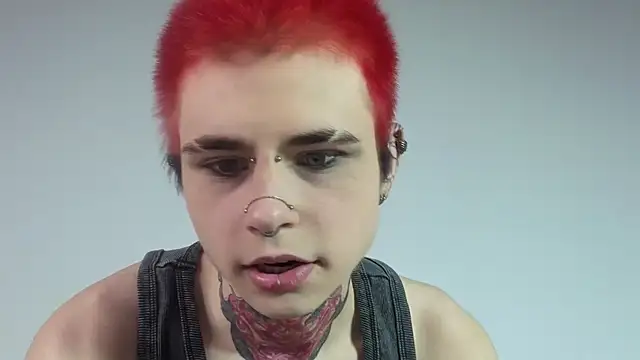 Alex_Vallley Show in webcam