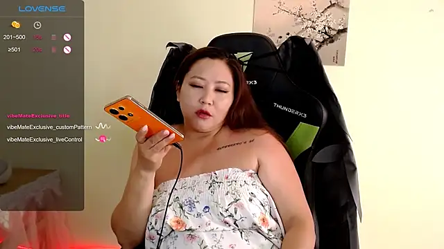 LisaAsianFlower's Live XXX Chat
