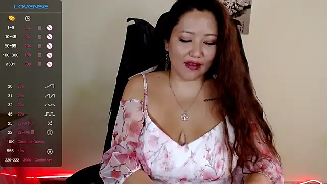 Živý XXX chat LisaAsianFlower