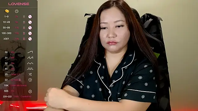Chat +18 de LisaAsianFlower ao vivo