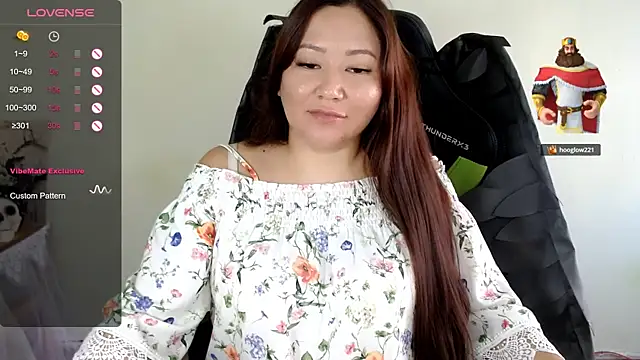 LisaAsianFlower – Naživo XXX chat