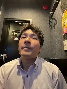 yuuki8910 Pertunjukan Webcam