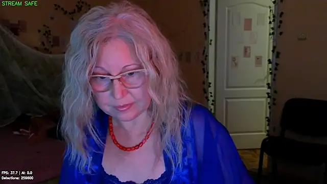 Chat +18 de Wane_Witch ao vivo