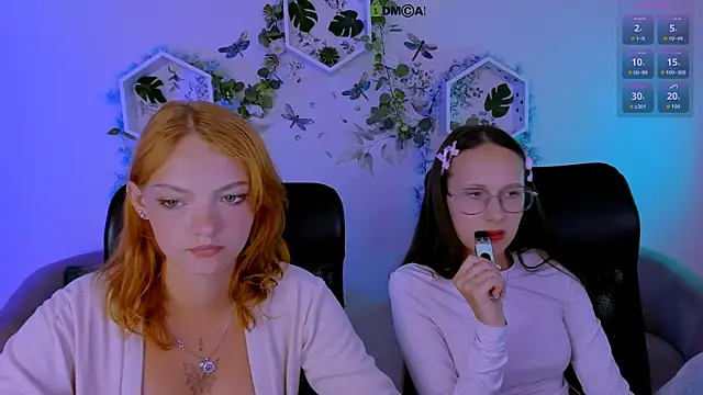 mona_cloud's Webcam Show