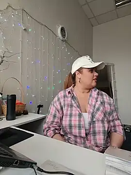 Juicy_PeachLux Live XXX-chat