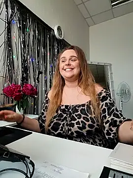 Chatroom XXX en direct de Juicy_PeachLux