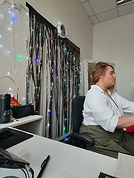 Juicy_PeachLux's Live XXX Chat