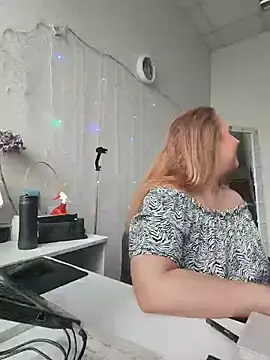 Juicy_PeachLux Live XXX-Chat