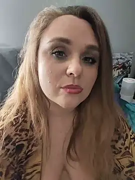 Juicy_PeachLux লাইভ XXX চ্যাট