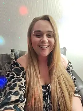 Chat XXX ao vivo de Juicy_PeachLux