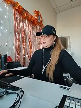 Chat XXX en directo de Juicy_PeachLux