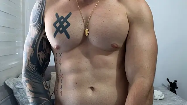 Isaac_Carter Adlı Modelin Web Kamerası Şovu